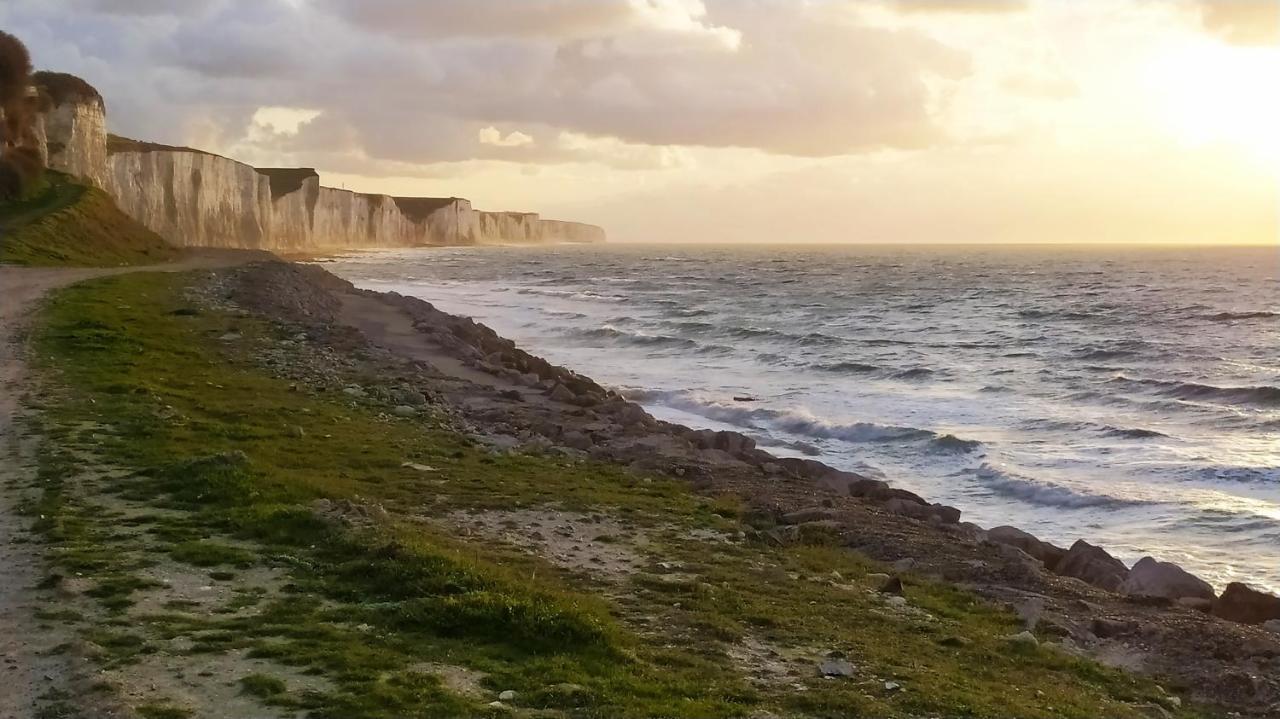 La Nacelle, Classee 3 Etoiles, Vue Degagee Port Et Mer Le Tréport Exterior foto